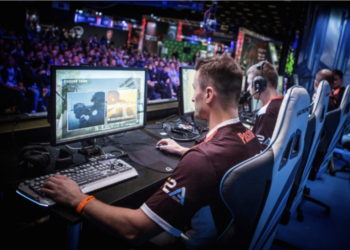 Esports and Traditional Sports: The Battle for the Next Generation of Fans